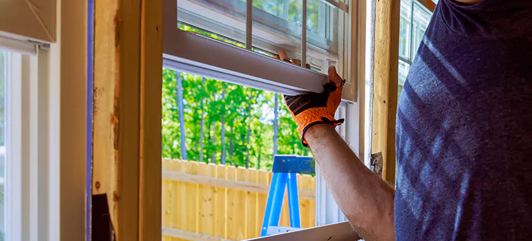 >Bay Window Curtain Rail Track in Los Altos, CA